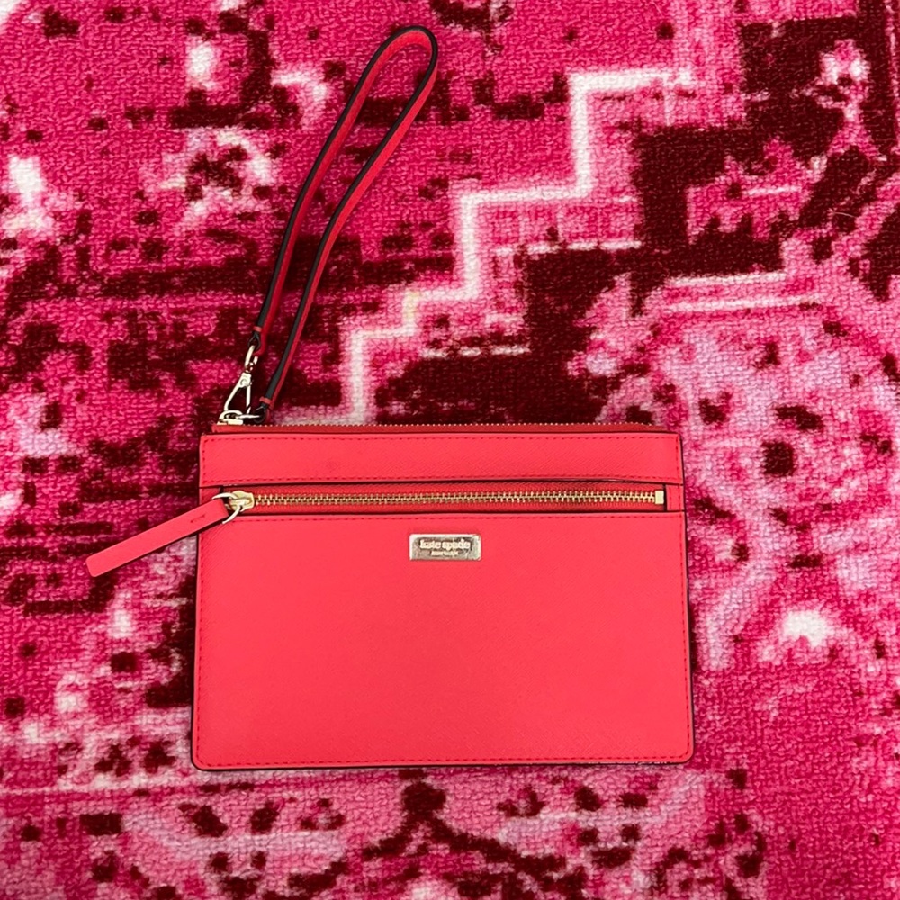 kate spade wristlet